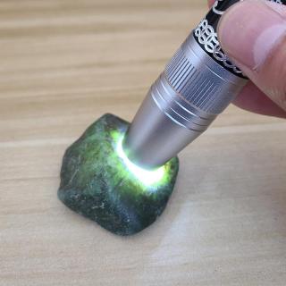 强光手电筒三光源照玉石用365紫光灯鉴定蜜蜡翡翠珠宝琥珀检测灯采购